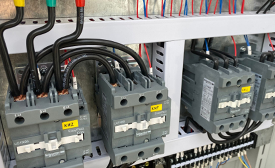 Advanced PLC Control System Sistema de control PLC avanzado