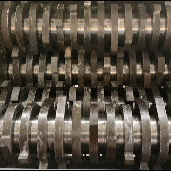 Quad-Shaft Shredding Trituración de cuatro ejes