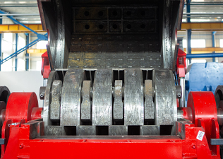High-Strength Cutter Shaft Structure Estructura del eje del cortador de alta resistencia