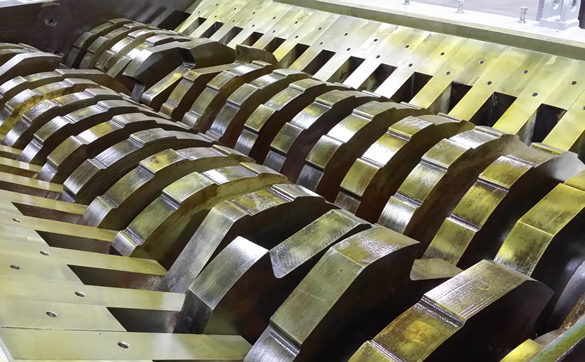 High-Quality Components for Stable Operation Componentes de alta calidad para un funcionamiento estable
