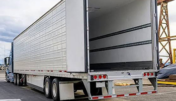 Altos costos de transporte y almacenamiento