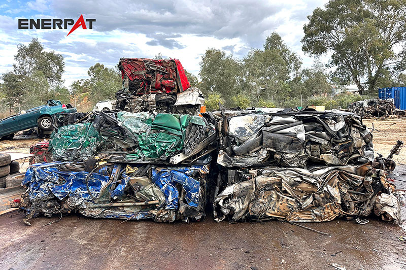  M&aacute;quina empacadora de autom&oacute;viles