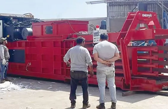 Auto-Tie-Horizontal-Baler-4