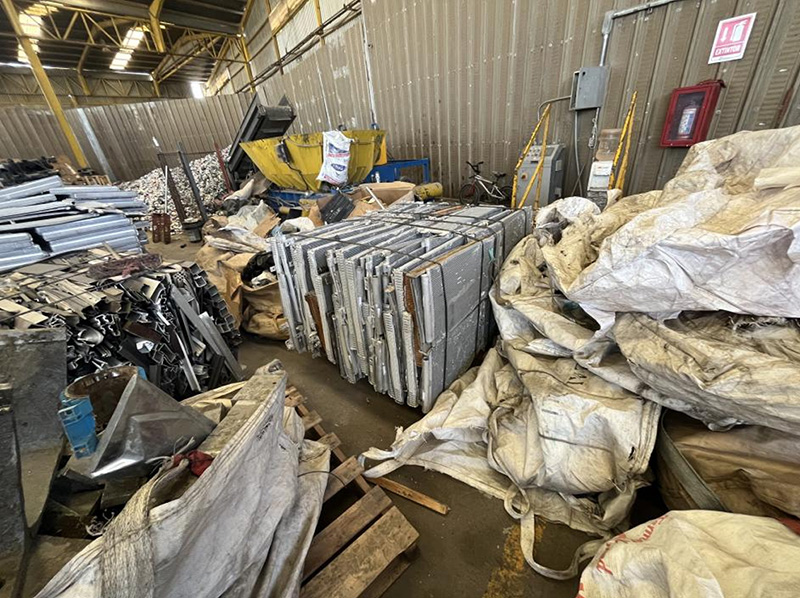  Reciclaje de radiadores de cobre y aluminio.