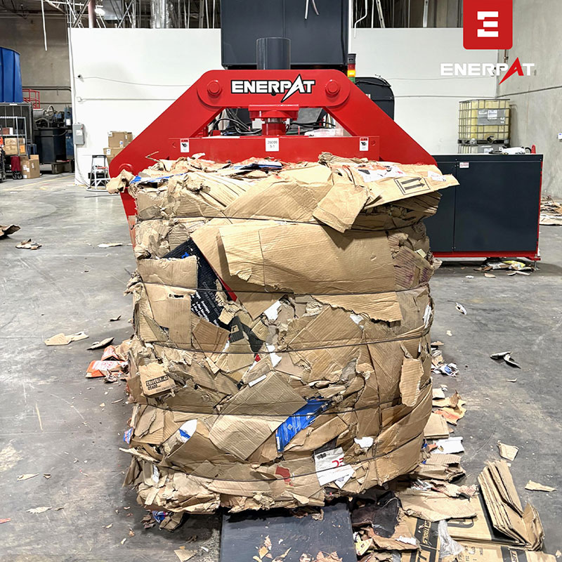 Empacadora autom&aacute;tica de cart&oacute;n ENRPAT HBA100-110110 instalada
